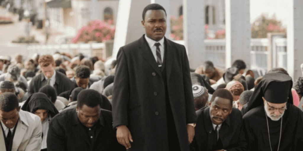 Imagem mostra cena do filme selma, com david oyelowo (no papel de martin luther king jr. , importante ativista contra o racismo)