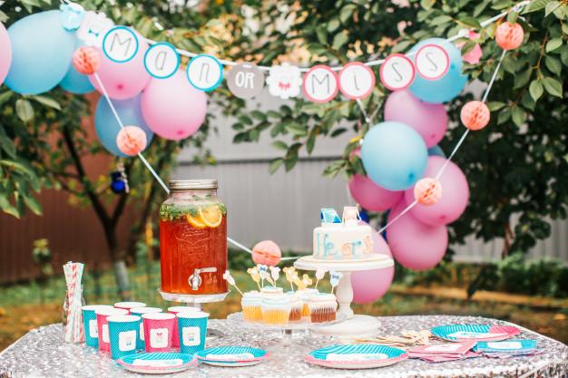 Decoração azul e rosa para festa chá revelação