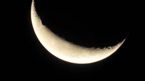 Moon phase waning crescent