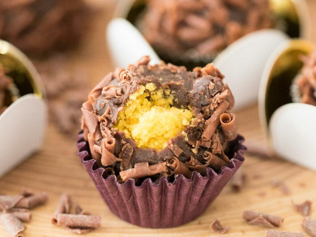 Brigadeiro de bolo de cenoura