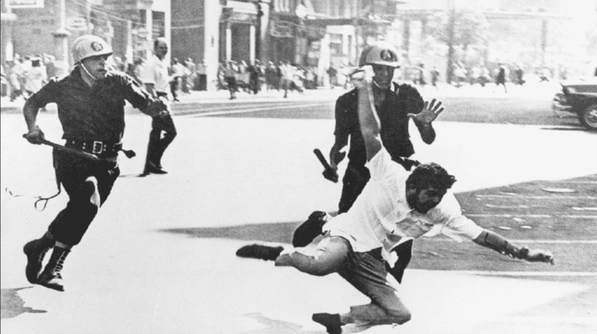 Foto mostra retrato da intervenção militar de 1964 no brasil