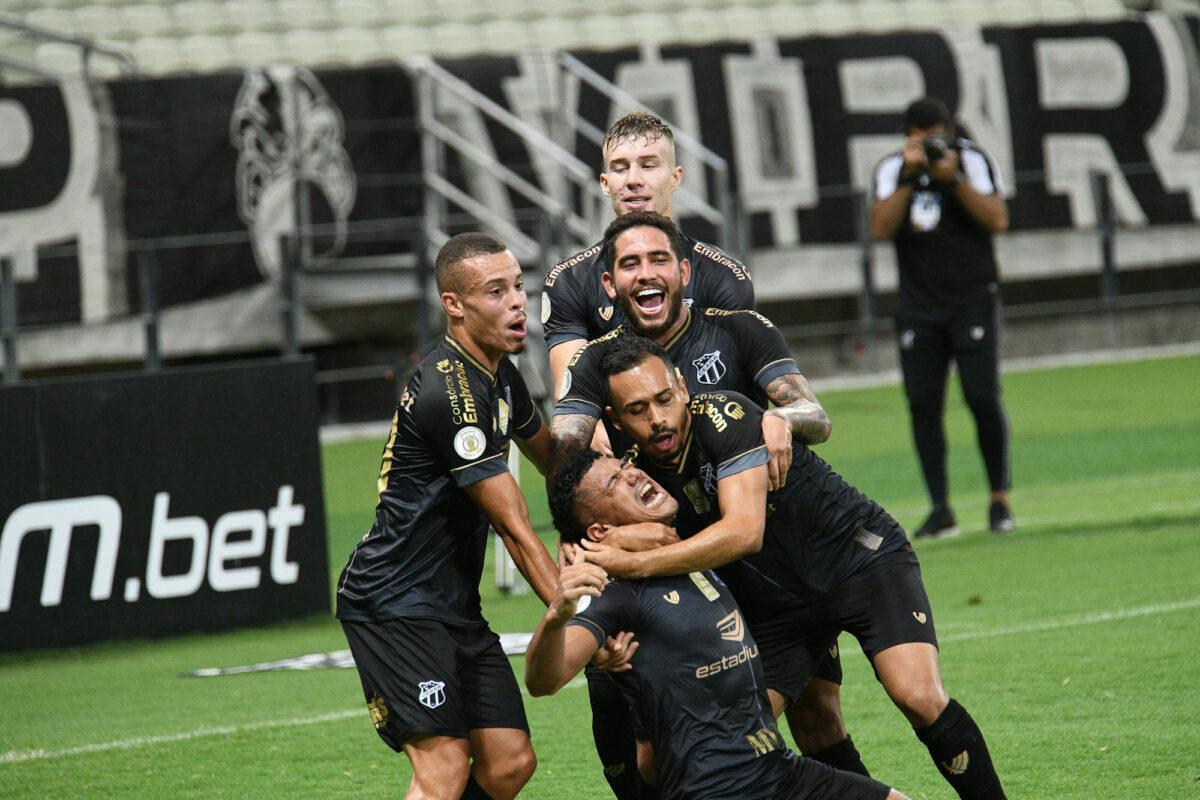 Derrota para o ceará culminou na saída de coelho, e chegada de um novo técnico no corinthians