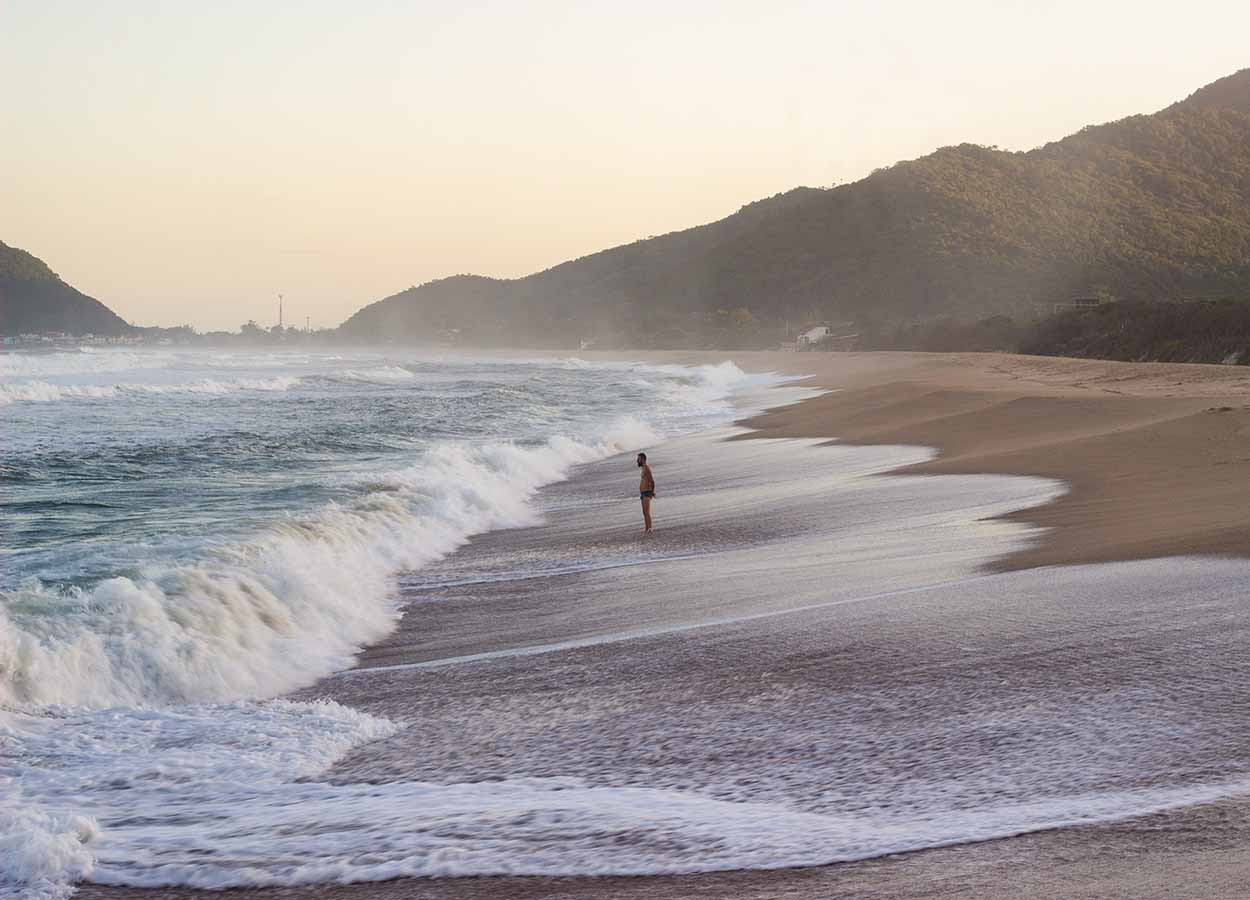 Praias desertas e isoladas de florianopolis