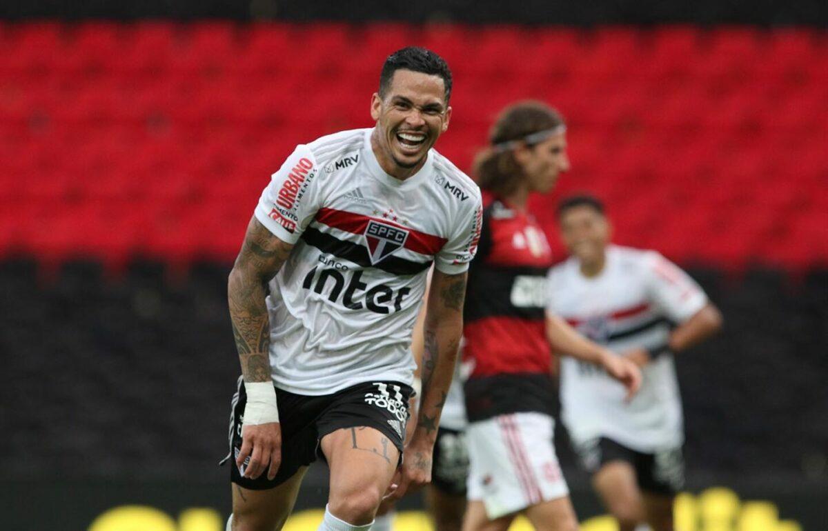 Luciano comemora gol do são paulo na goleada contra o flamengo