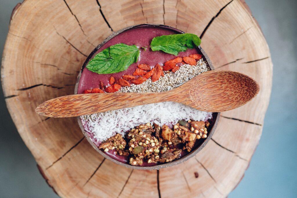 Açaí com mistura de granola