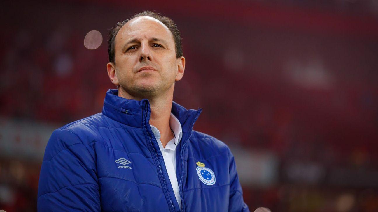 Rogério ceni teve uma curta passagem pelo cruzeiro