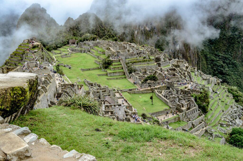 Imagem aérea de macchu picchu, no peru