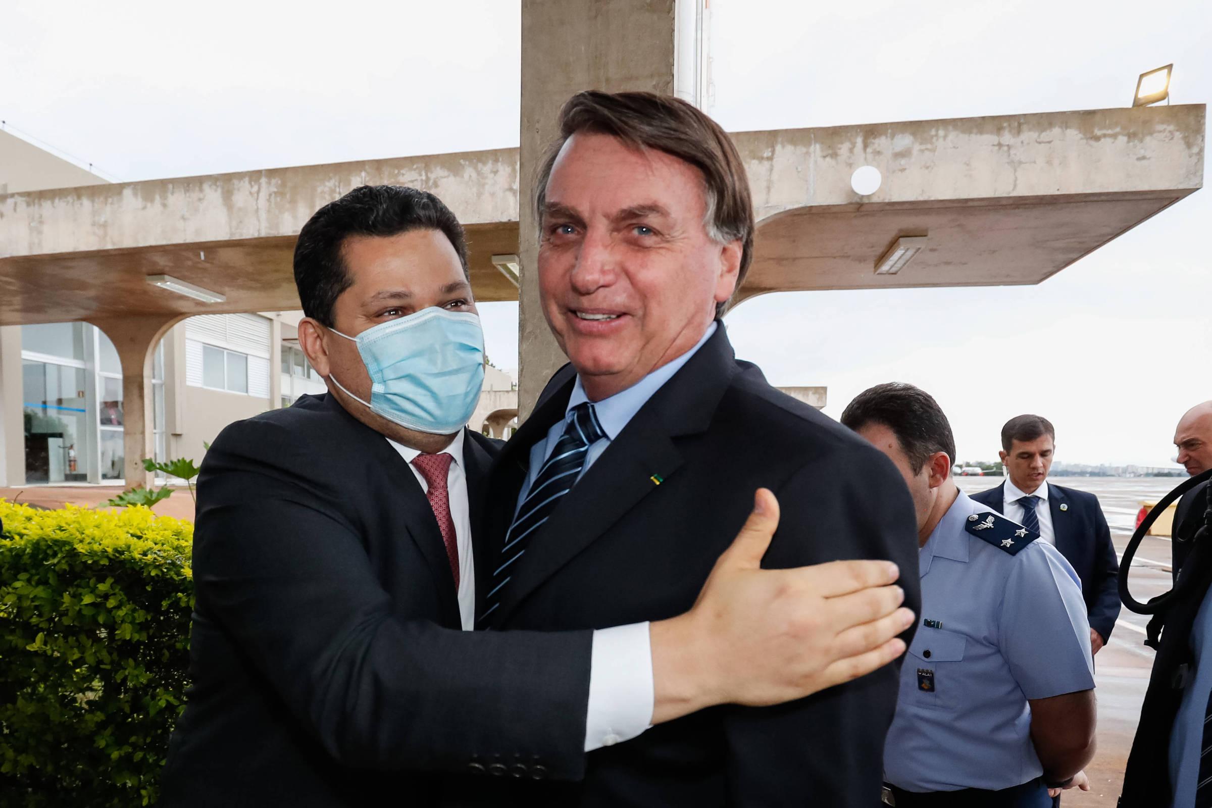 Bolsonaro e alcolumbre