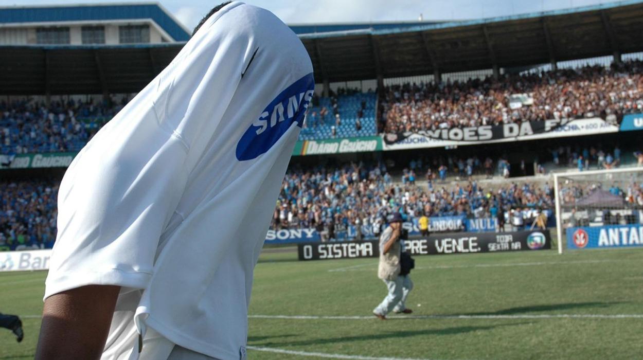 Betão lamenta rebaixamento do corinthians em 2008