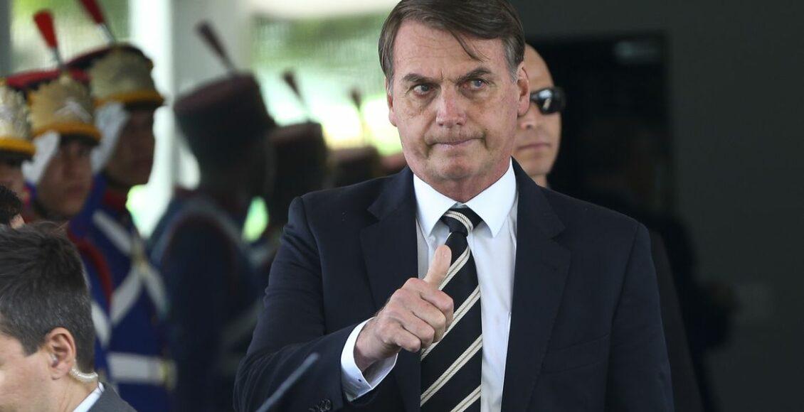 Covid-19: ‘será preciso assinar termo de responsabilidade para tomar vacina’, diz Bolsonaro