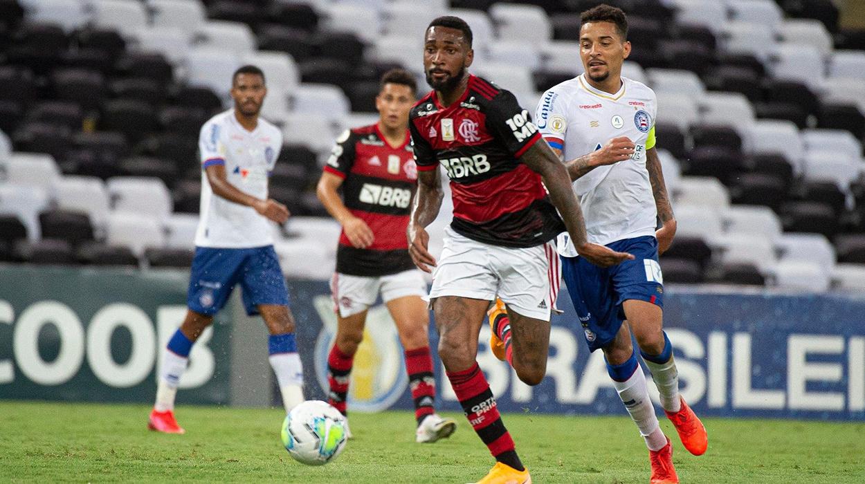 Gerson, do flamengo, em ação contra o bahia