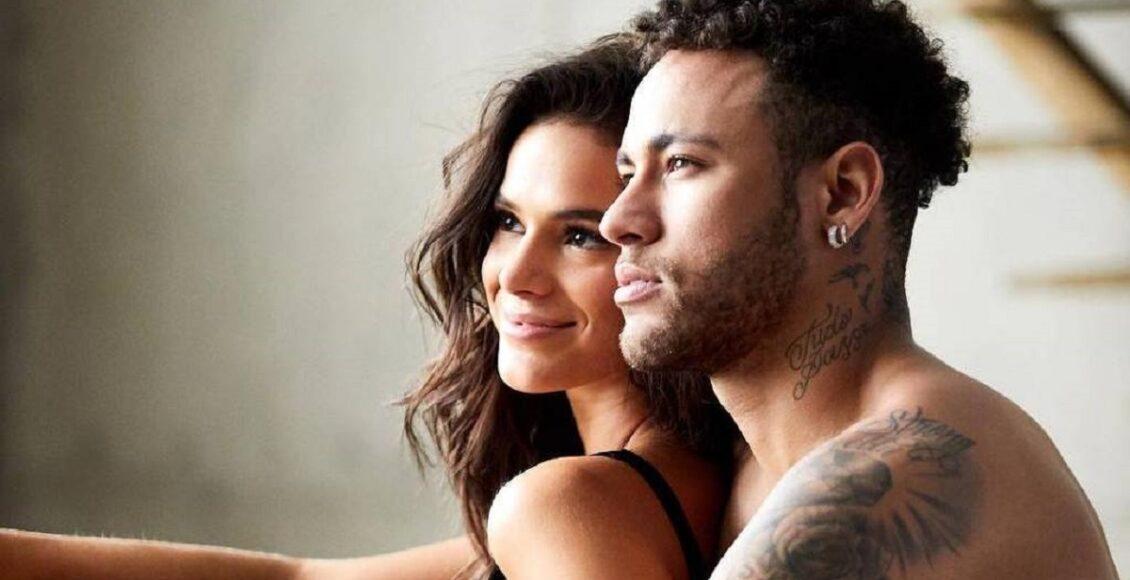 Na imagem o ex-casal Bruna Marquezine e Neymar, o shipper 'Brumar'