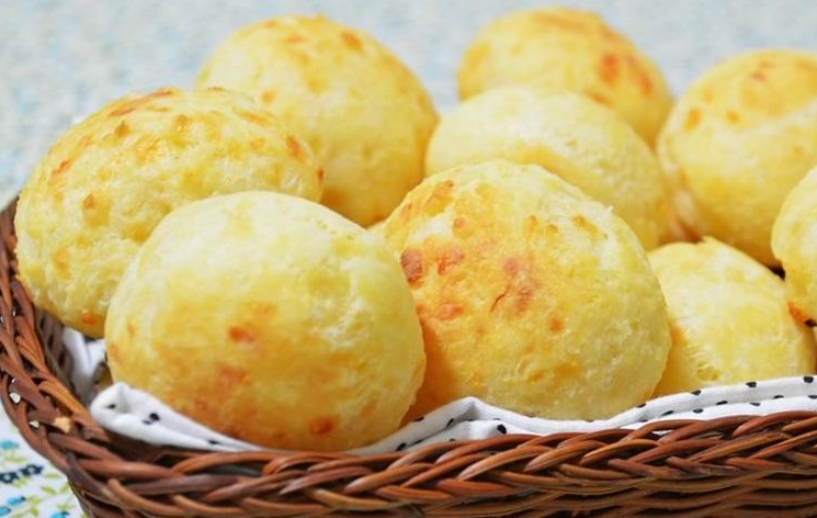 Pão de queijo de liquidificador tradicional