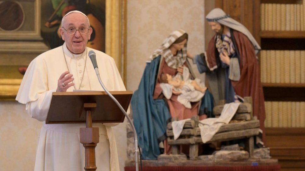 Papa Francisco afirma que irá tomar a vacina contra a Covid-19