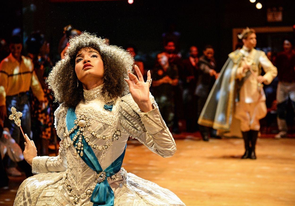 Porque você deve assistir à série pose, na netflix