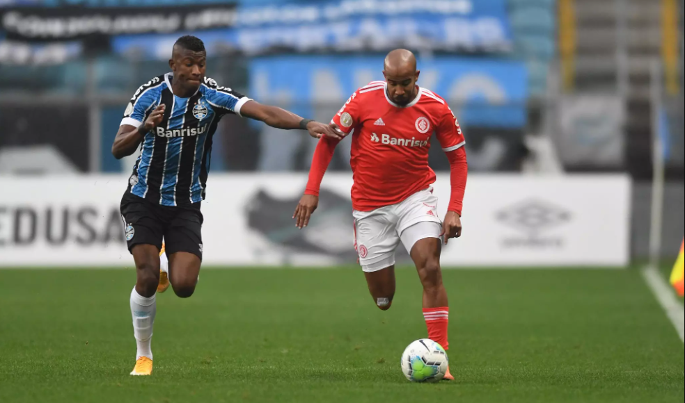 Saiba onde assistir e escalações do jogo entre Inter e Grêmio