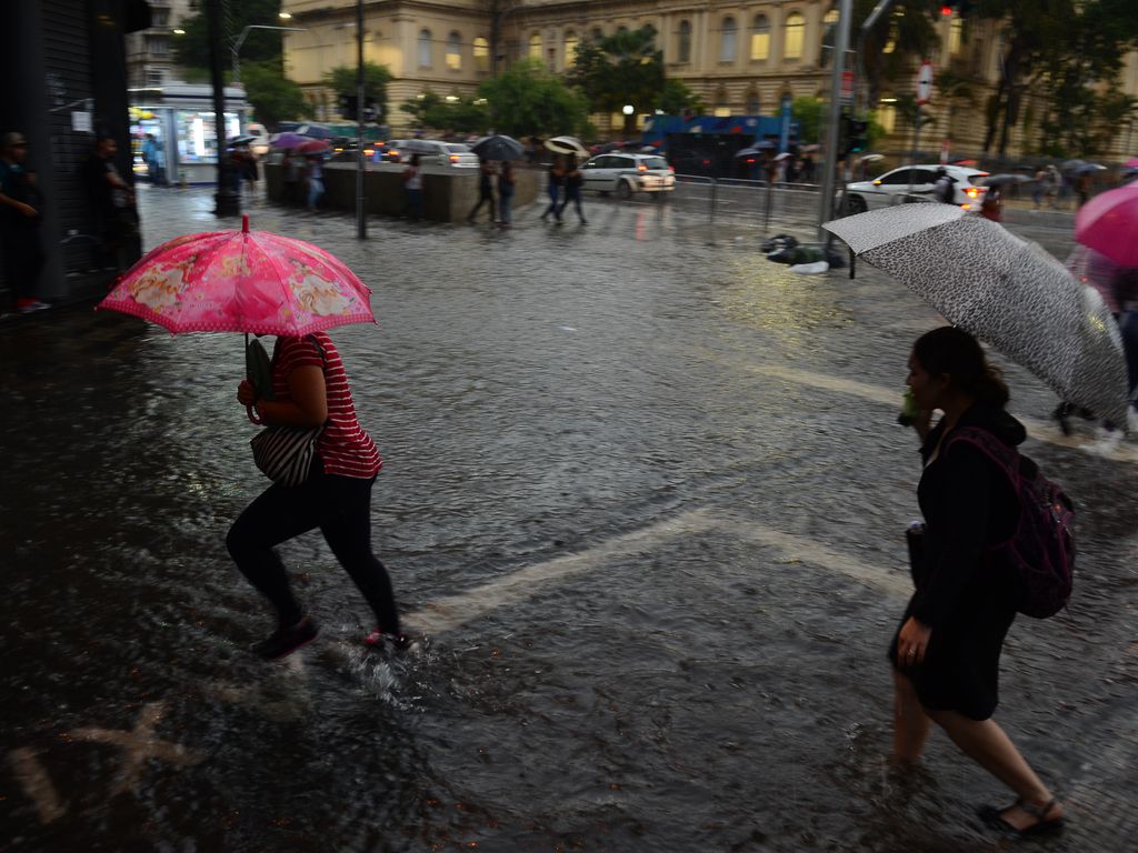 Imagem mostra chuva em são paulo