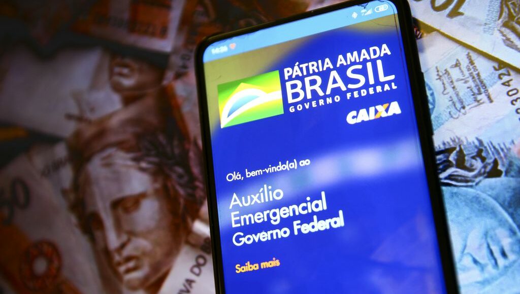 Imagem mostra aplicativo auxílio emergencial 2021 do Governo Federal.