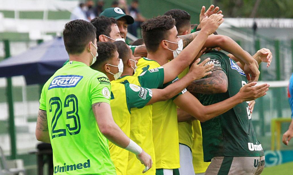 Goiás tem 85% de chances de jogar a série b na próxima temporada