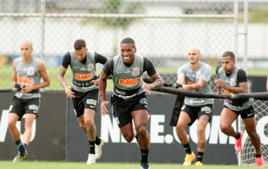 Corinthians tem surto de Covid-19, mas aguarda novos testes