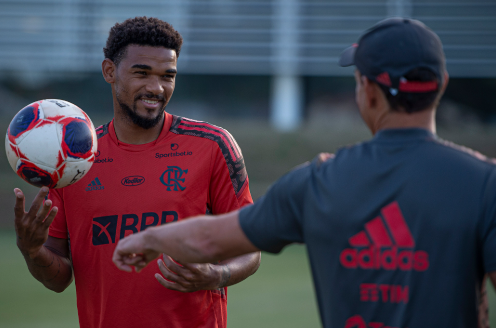 Bruno viana até o momento é a única contratação oficial do flamengo