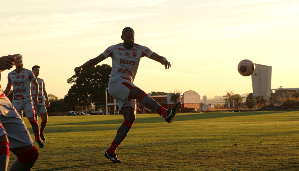 Confira como assistir ao vivo jogo do Vila Nova e Grêmio Anápolis, hoje