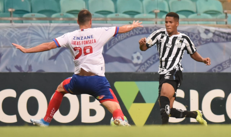 Veja como assistir ao vivo jogo do Bahia e Santos, hoje