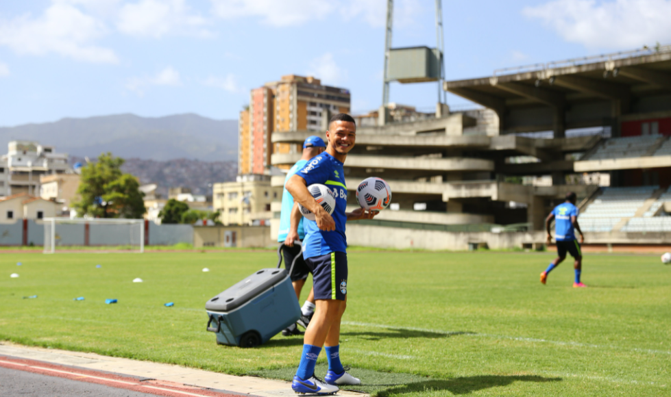 Confira como assistir ao vivo jogo do Grêmio, hoje