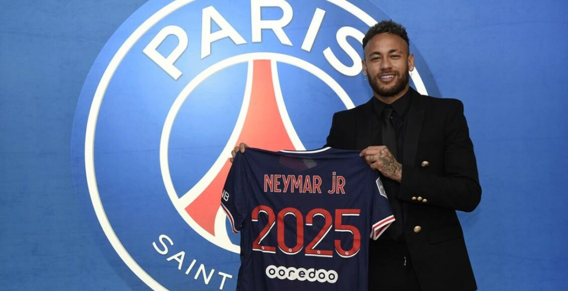 Neymar renova com o PSG