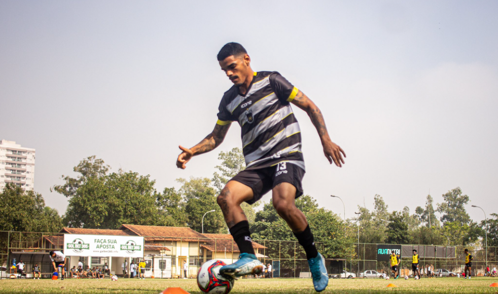 Confira como assistir o jogo do Volta Redonda e Manaus, na terceirona