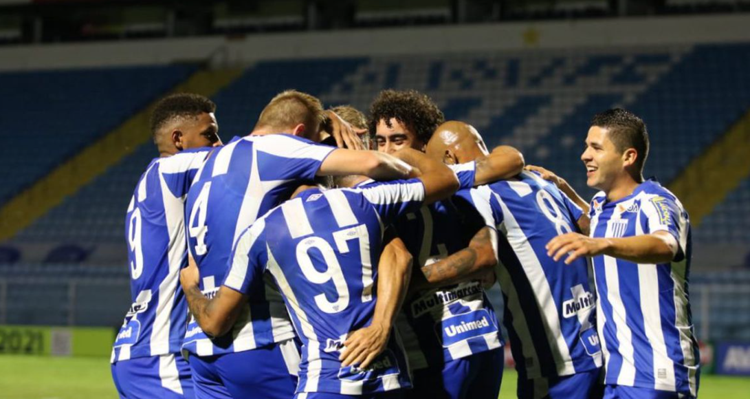 Confira como assistir ao vivo jogo do Avaí e Remo hoje