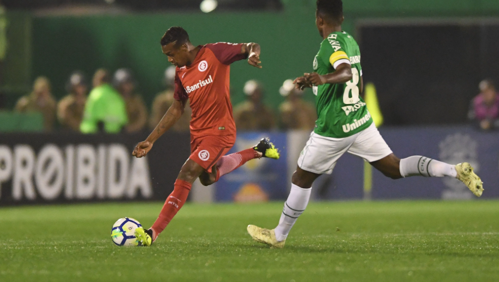 Saiba como assistir jogo da Chapecoense e Inter, hoje