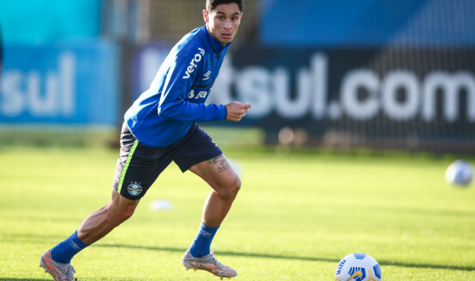 Saiba como assistir jogo do Grêmio e Athletico hoje