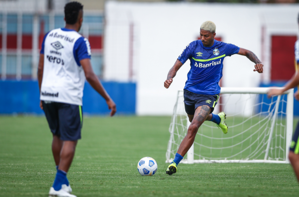 Grêmio enfrenta o santos, na arena, e busca seu primeiro triunfo no campeonato