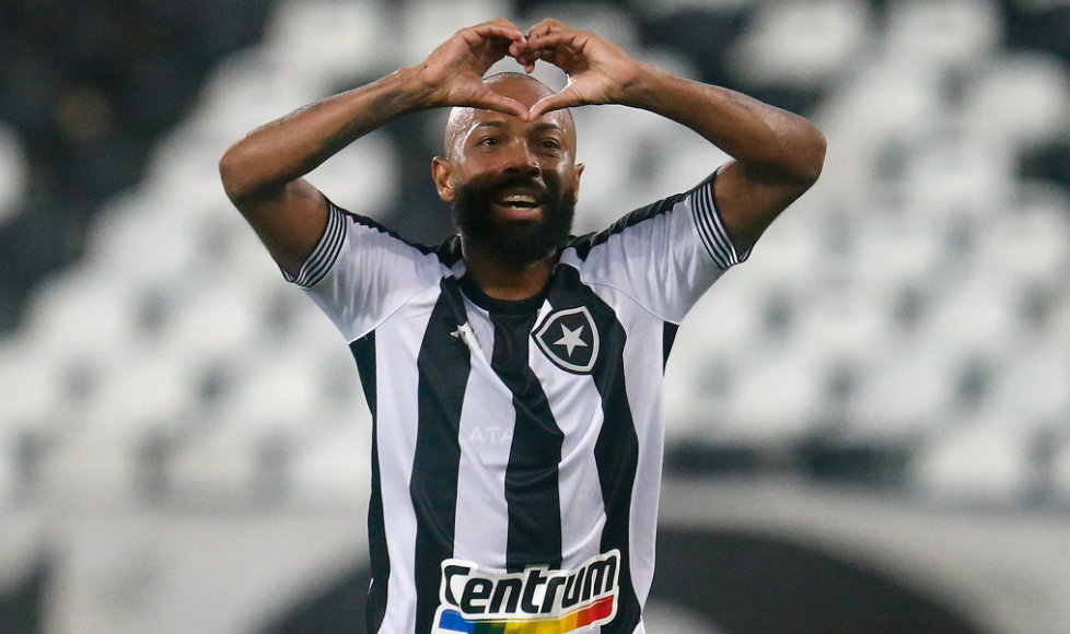 Saiba como assistir jogo do Botafogo x Vitória hoje