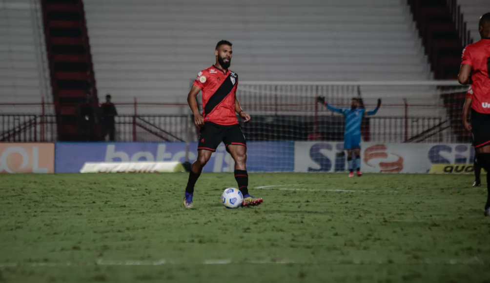 Saiba onde assistir jogo do Athletico PR e Atlético GO