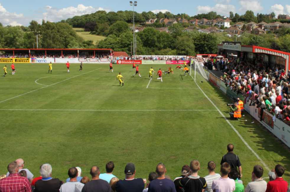 Sheffield disputa torneios amadores e regionais pela inglaterra