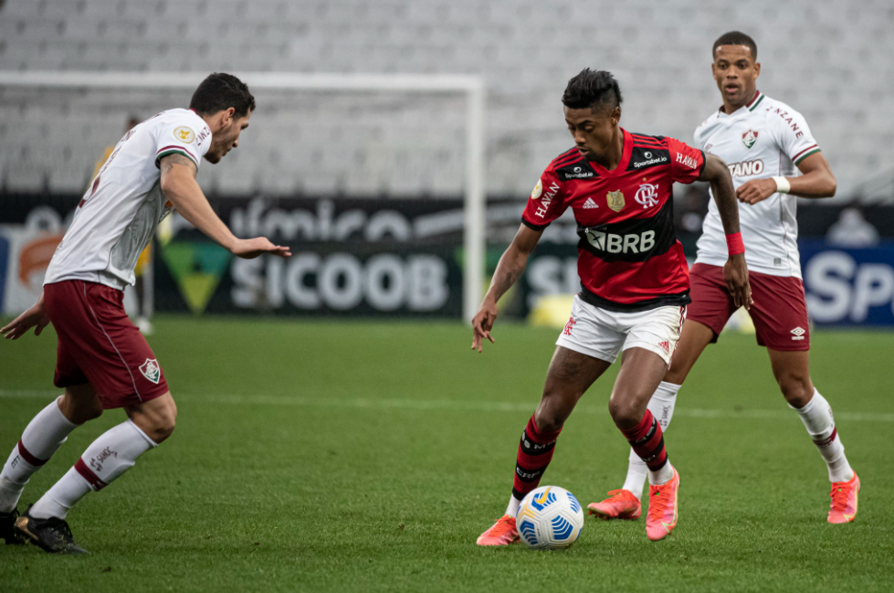 Flamengo perdeu para o fluminense, em jogo no dia 4, na neo química arena