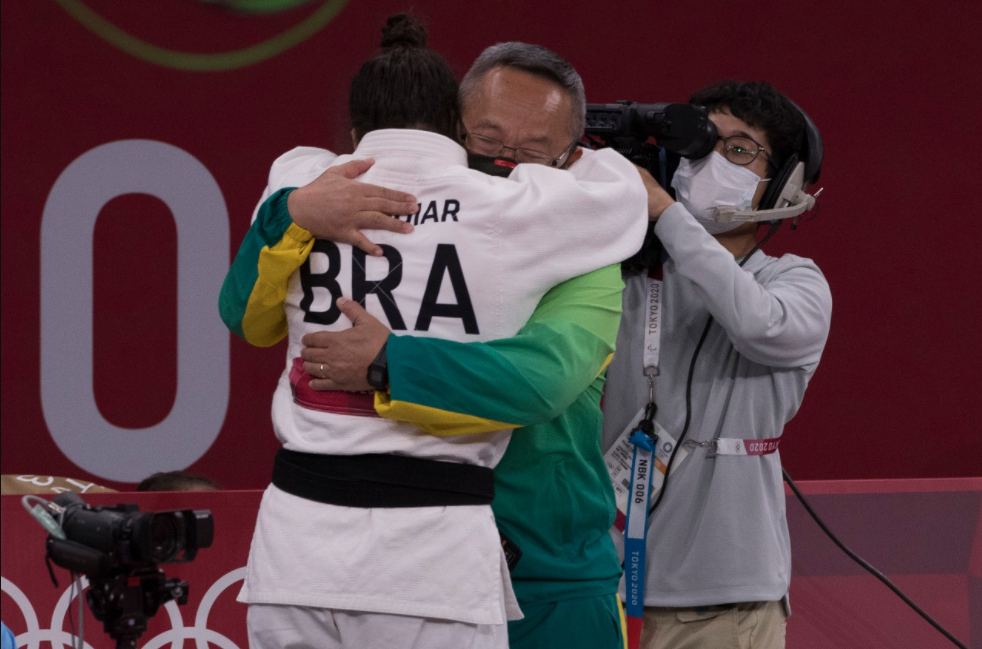 Mayra aguiar conquista bronze, seu terceiro em jogos