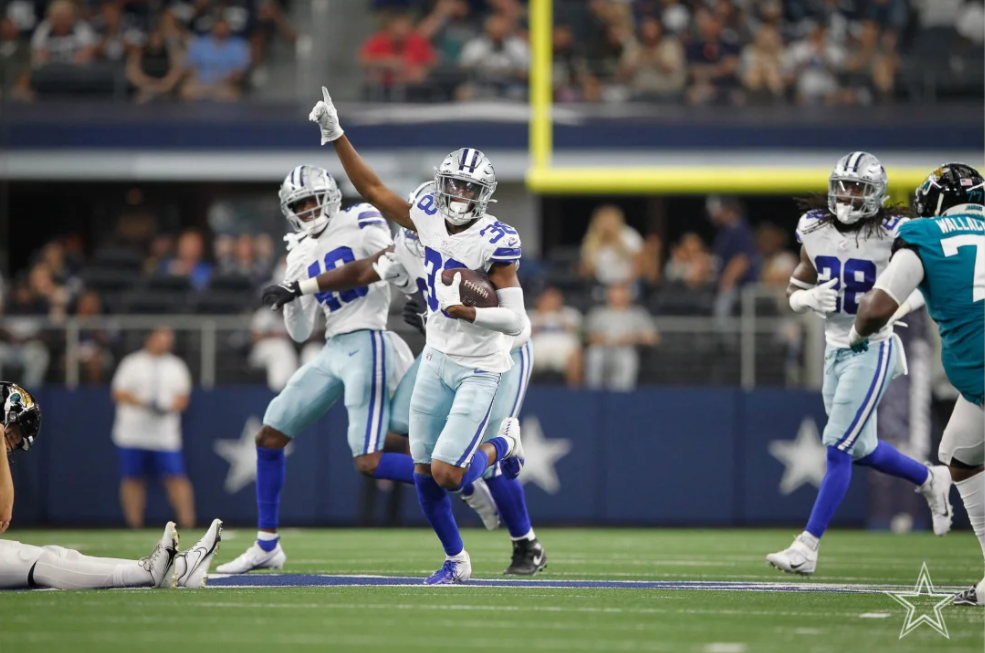 Dallas cowboys enfrenta os buccaneers nos jogos da semana 1 da nfl