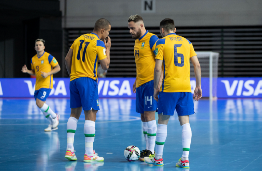 Futsal: Brasil nos oitavos com três triunfos em três jogos