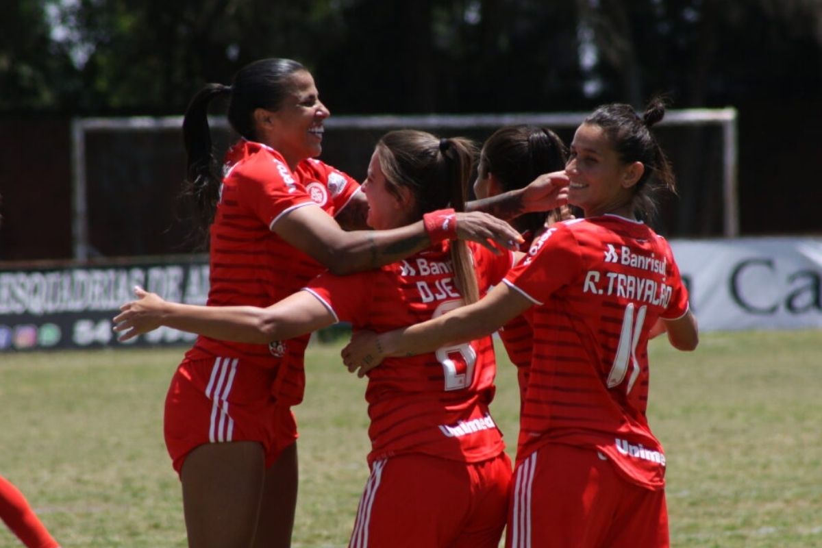 Grêmio x Internacional: onde assistir ao vivo, horário e informações do  Campeonato Brasileiro feminino 2022