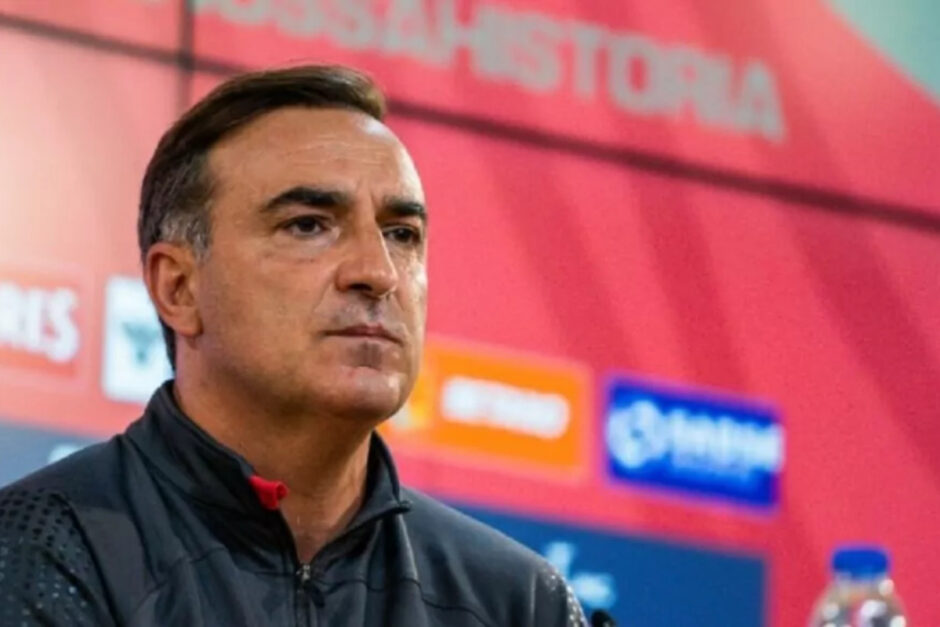 Quem é Carlos Carvalhal e qual é o seu estilo de jogo