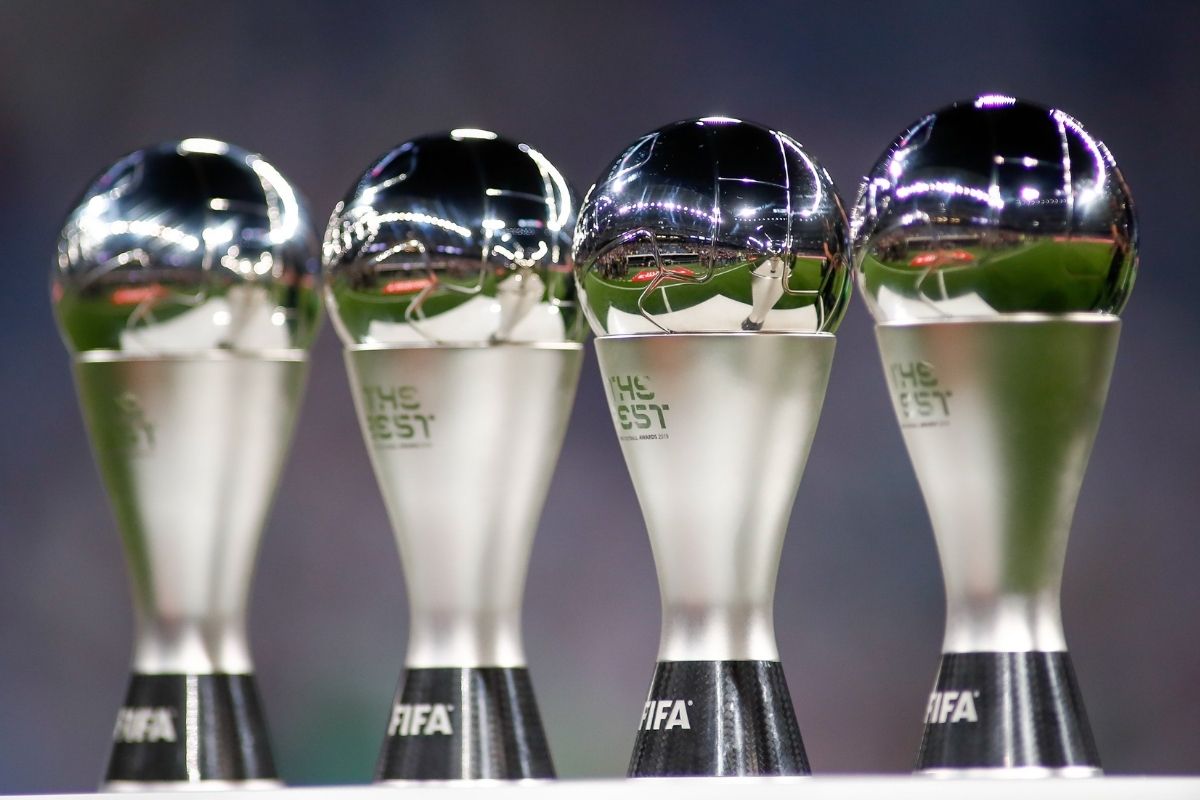 Finalistas do prêmio de melhor jogador do ano do Fifa The Best : r
