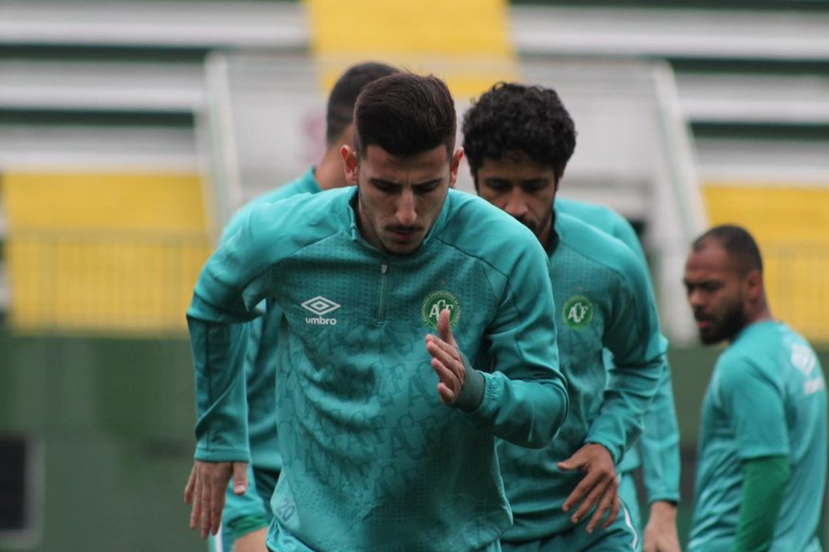 Vila Nova x Chapecoense: onde assistir ao vivo e horário do jogo pela Série  B - Lance!