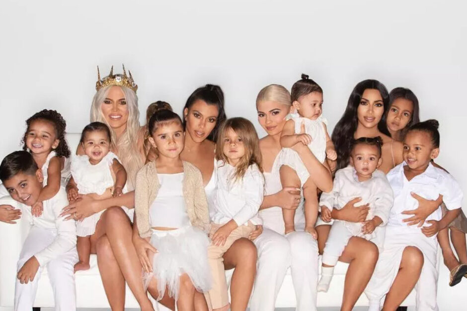 como estão os filhos das kardashians