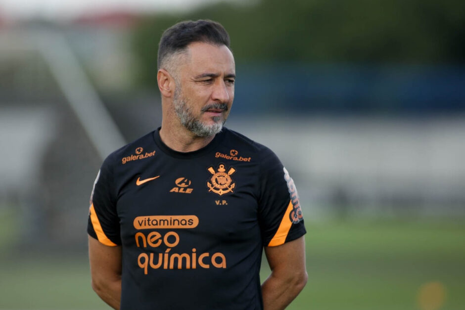 salário do Vitor Pereira