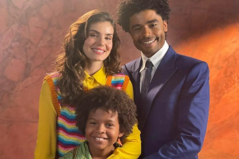 na imagem os protagonistas da novela amor perfeito