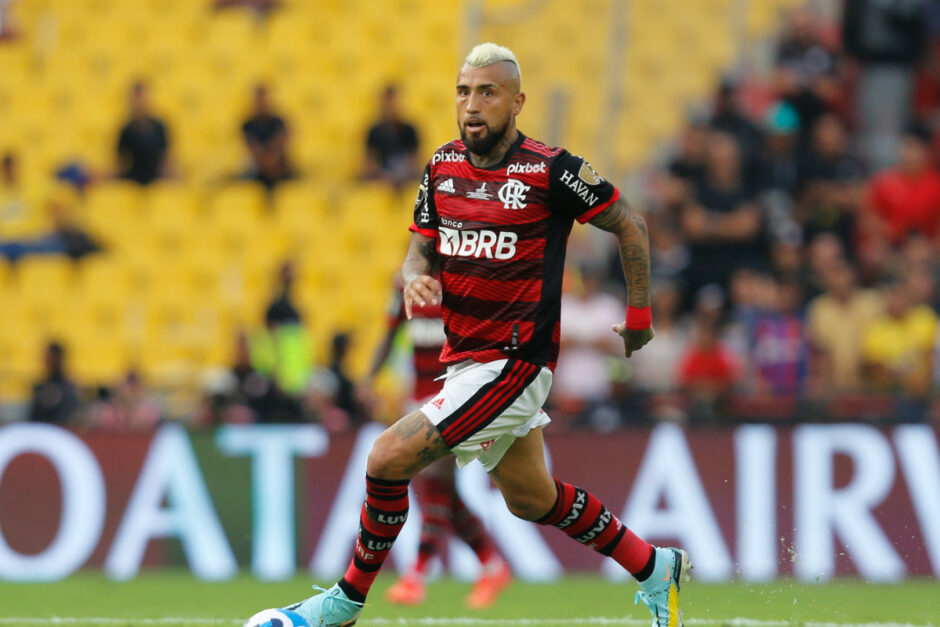 Vidal vai sair do Flamengo em 2023