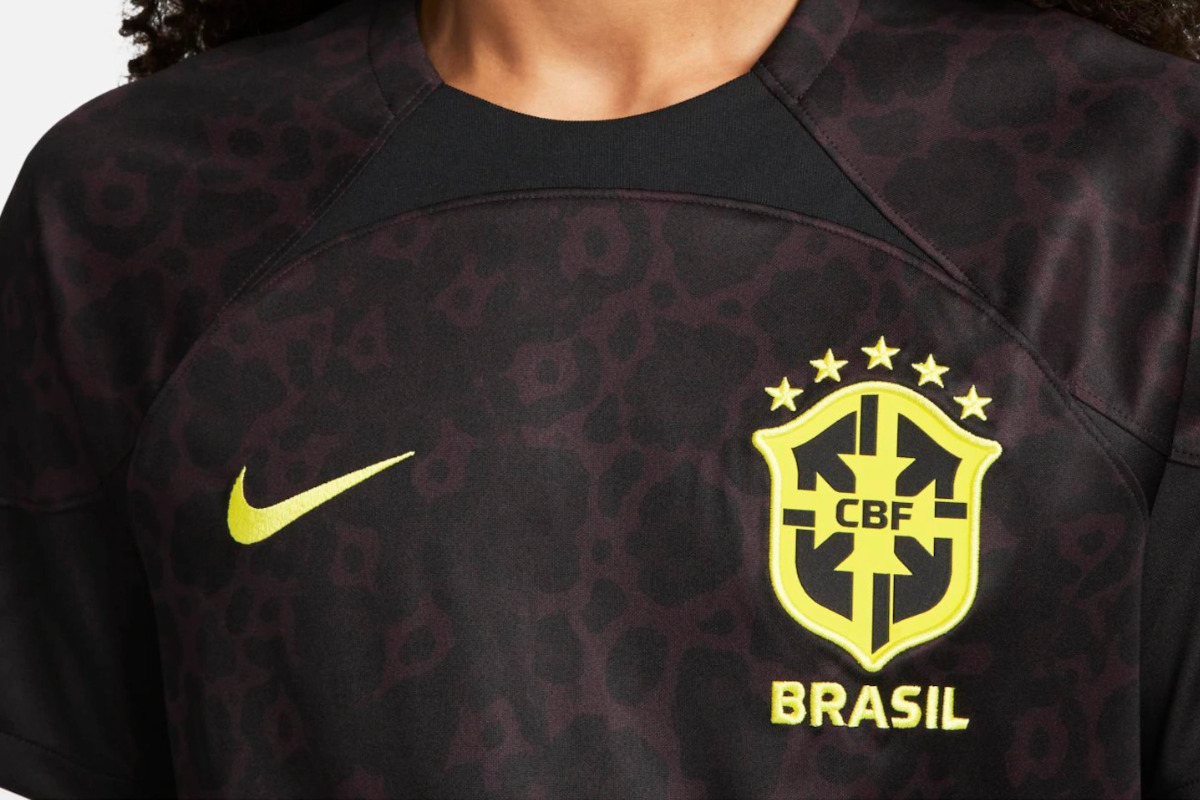 Veja o uniforme preto da seleção brasileira em jogo na espanha